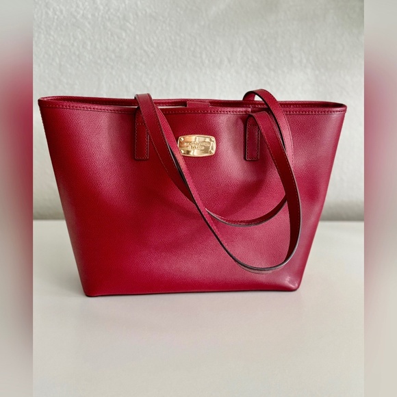 Michael Kors Women's Jet Set Travel Medium Saffiano Leather Tote - Picture 1 of 4